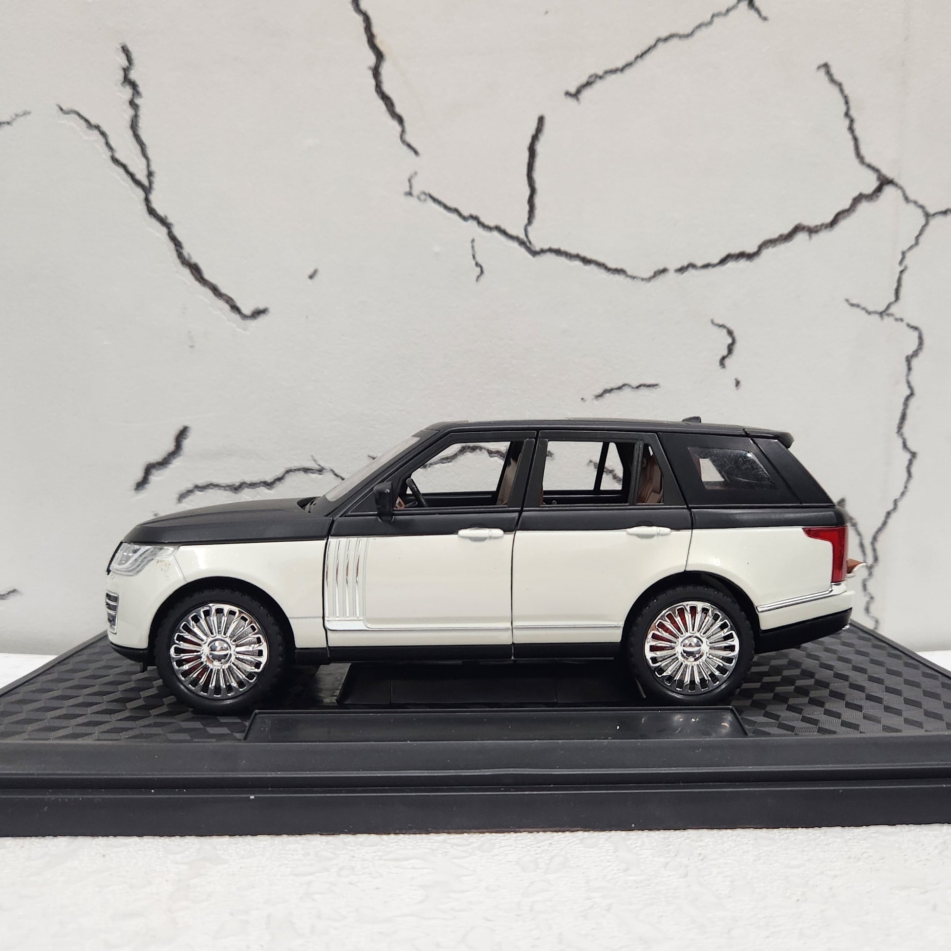 Range Rover Toy Car - Kaarr