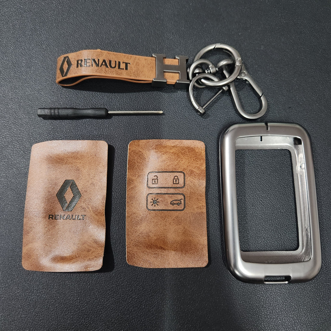 Renault New Key Metal Alloy Leather Keycase with Holder & Rope Chain