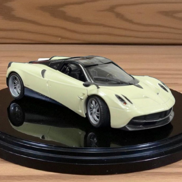 Pagani Huayra White Licensed Welly 1:24 Diecast Scale Model