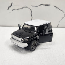 Load image into Gallery viewer, Toyota FJ Cruiser Black Diecast Model Car 1:43
