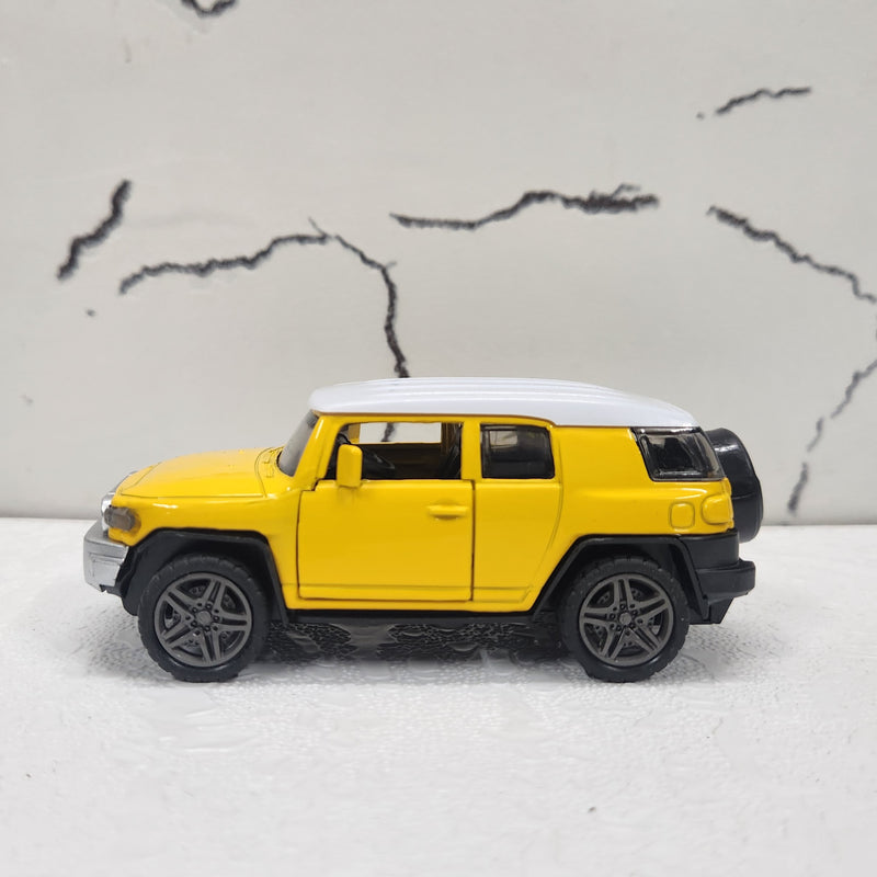 Toyota FJ Cruiser Yellow Diecast Model Car 1:43