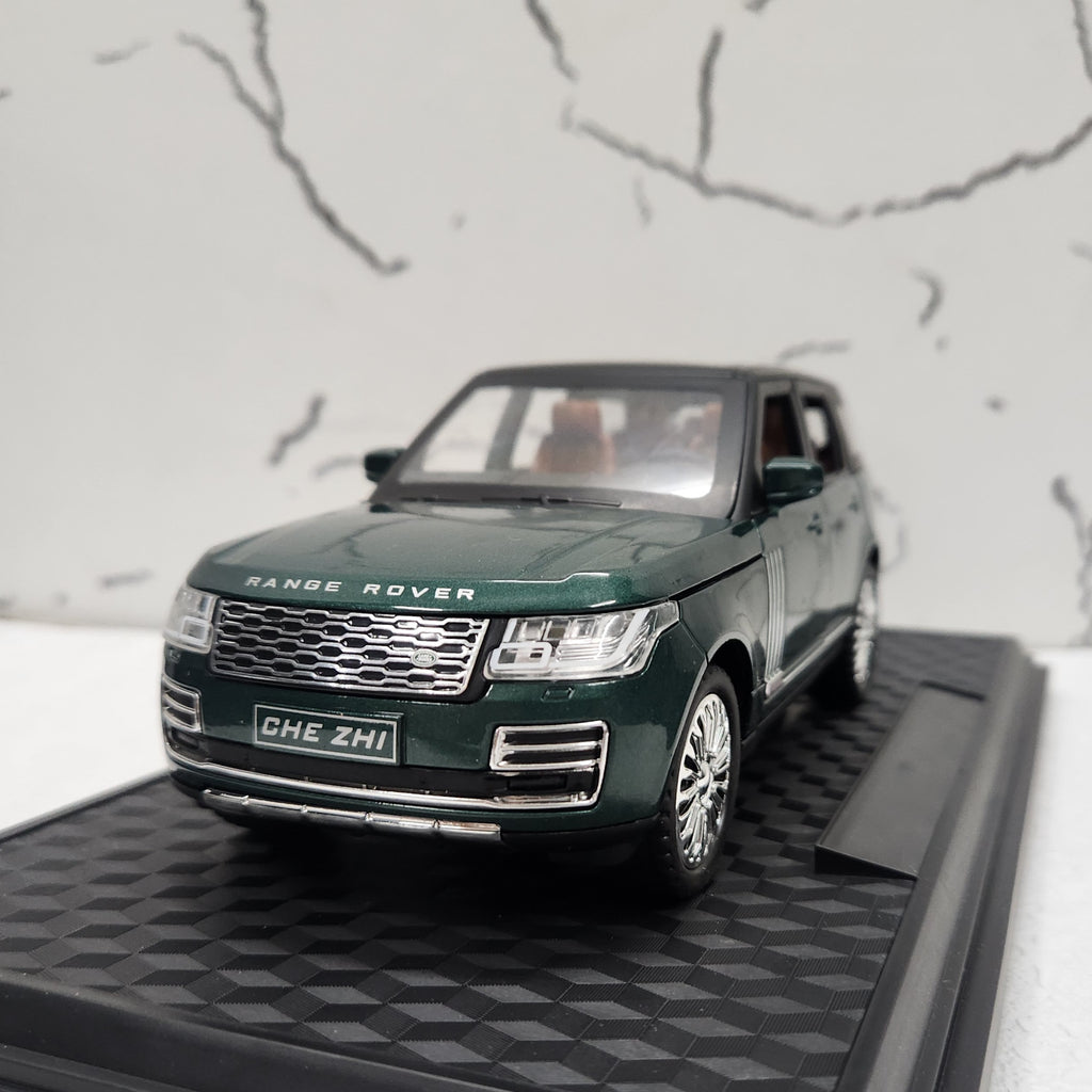 Range Rover Metal Diecast Car 1:24 (20x8 cm)