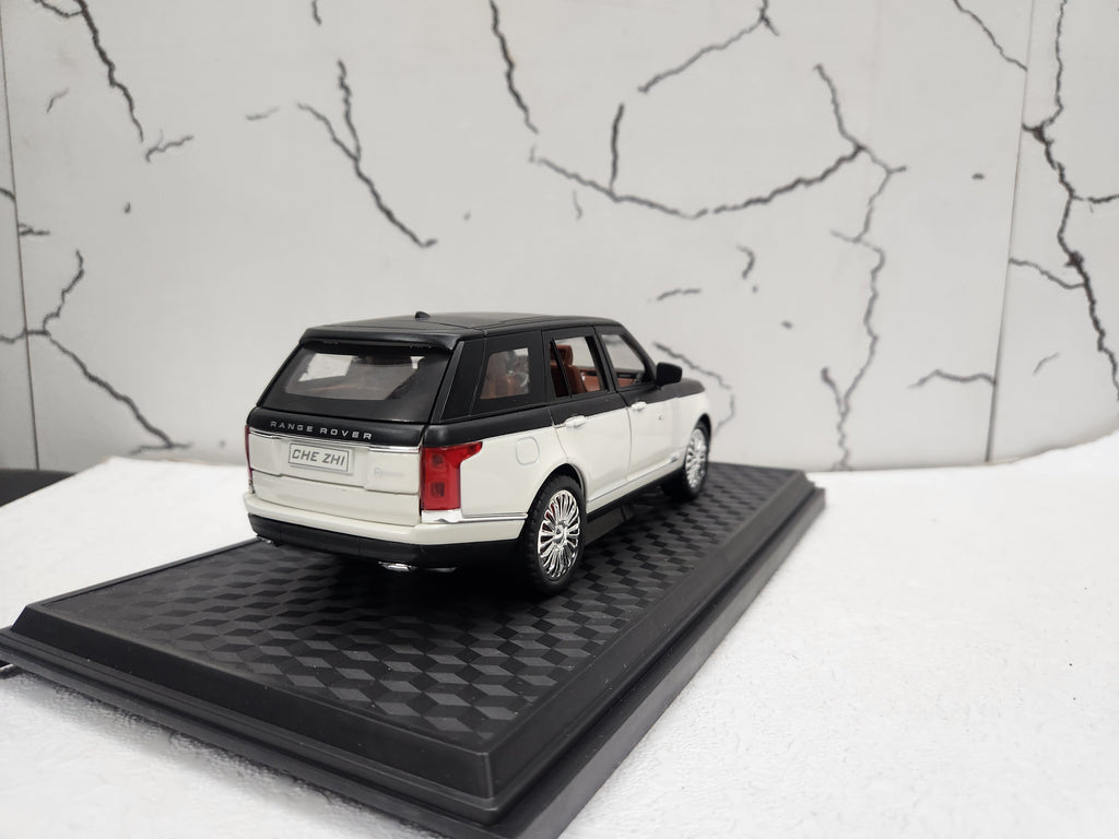 Range Rover Metal Diecast Car 1:24 (20x8 cm)