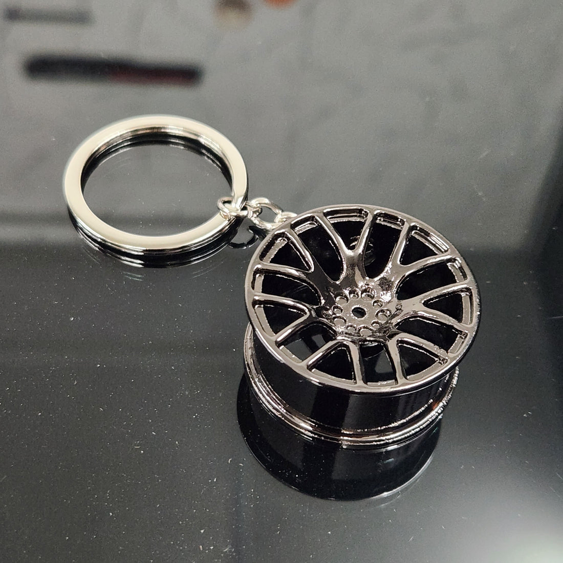 Alloy Wheel Design Metal Keychain