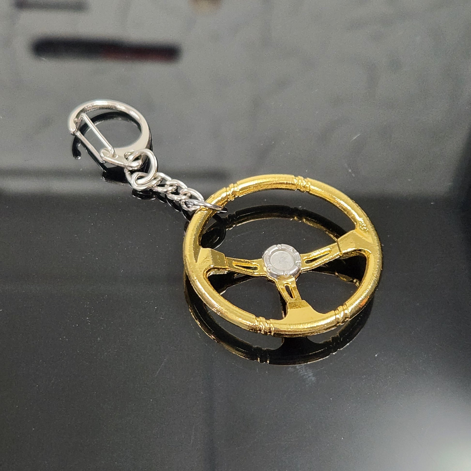 Steering Wheel Design Metal Keychain – Kaarr