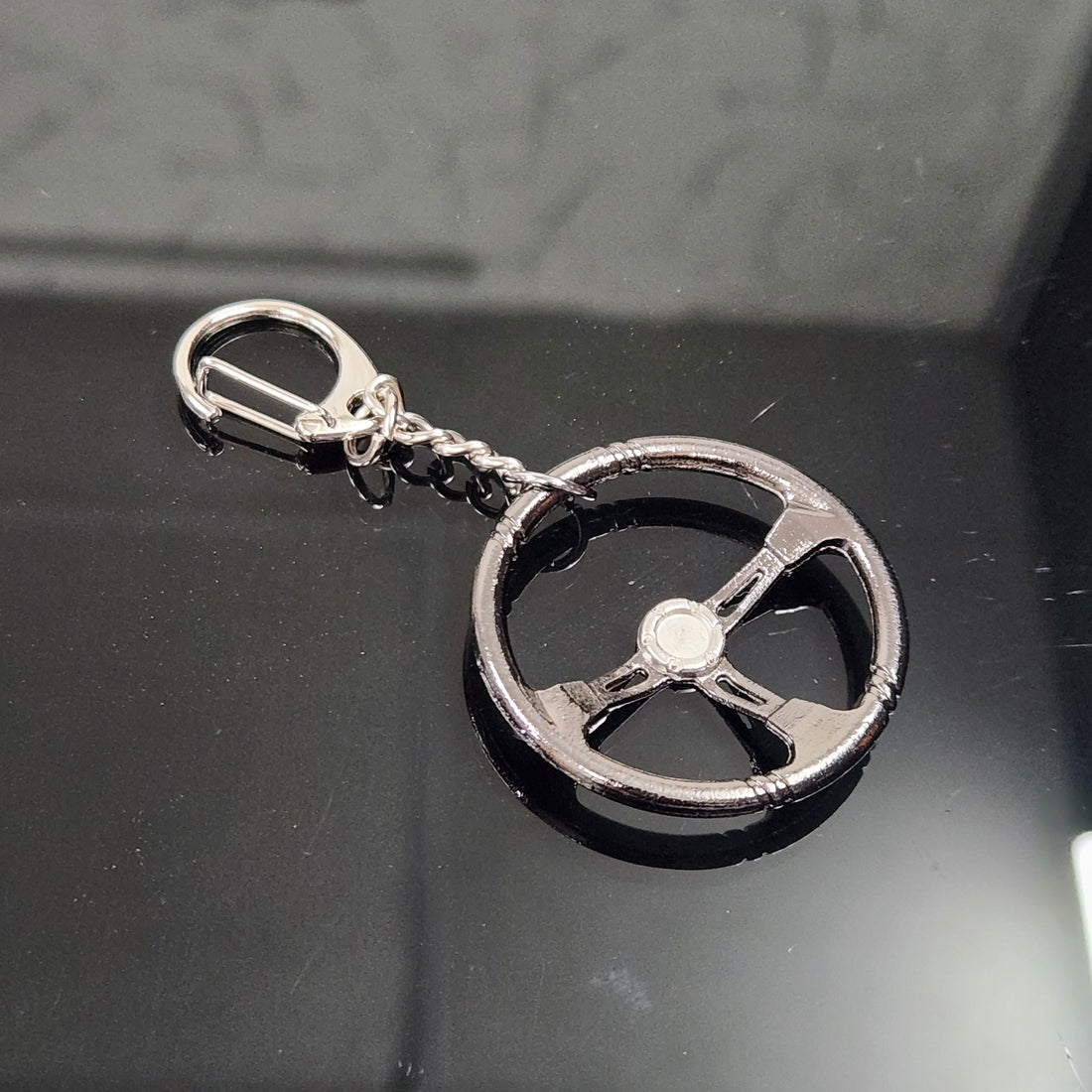 Steering Wheel Design Metal Keychain