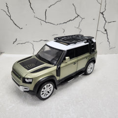 Defender 110 Green Metal Diecast Car  1:18 (28x11 cm)