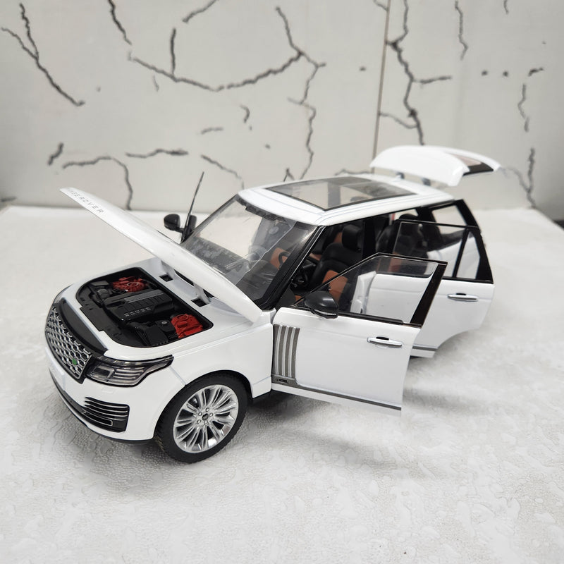 Range Rover Autobiography Metal Diecast Car 1:18 (28 x 11 cm)