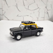 Load image into Gallery viewer, Mumbai Taxi Model Car