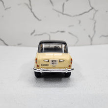 Load image into Gallery viewer, Padmini Classic Model Car