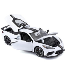 Load image into Gallery viewer, Chevrolet Corvette 2020 White 1:18 Licensed Maisto Diecast Scale Model Car