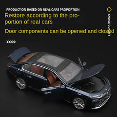 BMW i7 CCA 1:24 Diecast Scale Model