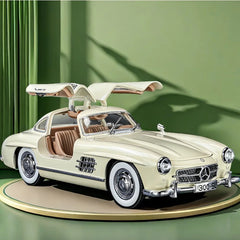 Mercedes 300SL Metal Diecast Car 1:24 (20×8 cm)
