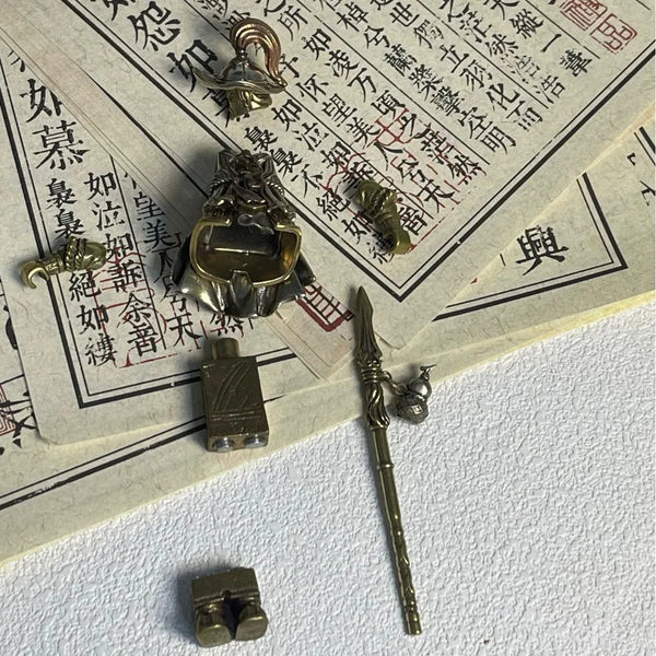 Vintage Medieval Soldier Figurine Statue Magnetic Ornament