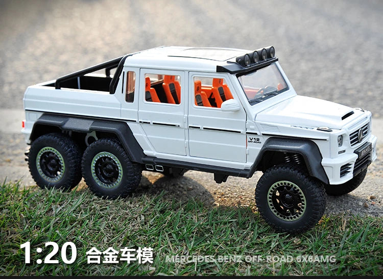 Mercedes G Wagon 6x6 Metal Diecast Car 1:24 (21x8 cm)
