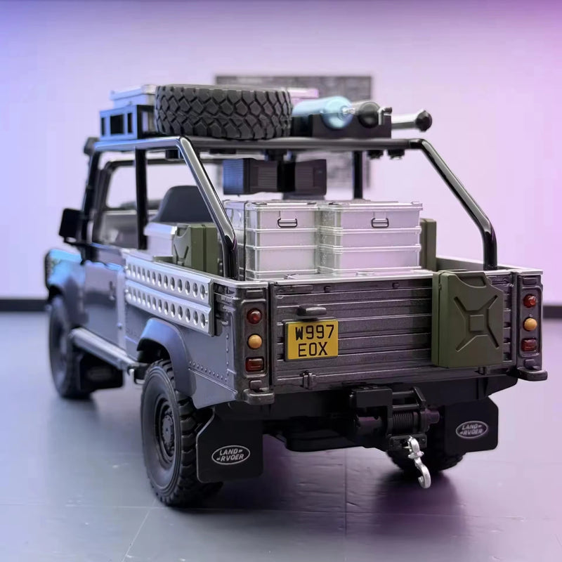 Defender 90 Gulf Metal Diecast Car 1:24 (21x8 cm)