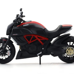 Ducati Diavel Carbon 1:12 Maisto Diecast Alloy Model Bike