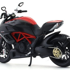 Ducati Diavel Carbon 1:12 Maisto Diecast Alloy Model Bike