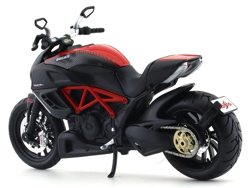 Ducati Diavel Carbon 1:12 Maisto Diecast Alloy Model Bike