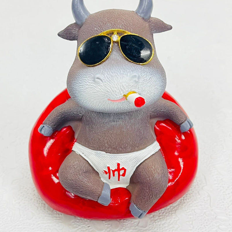 Decorative Swager Bad Boy Simulator Chain Smoking Bull Show Cow Figurine Showpiece with Chain and Anti Slip Tape for Car Dashboard Accessories Compatible with All SUV and Other Cars (Gray)