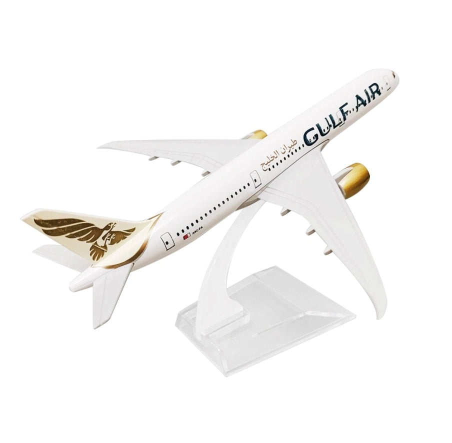Gulf Air B787 Aeroplane Diecast Model 16 CM