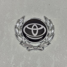 Load image into Gallery viewer, 3D Owners Club v4.0 Car Metal Emblem Badge Sticker Decal (Silver) 6 x 5.5 cm