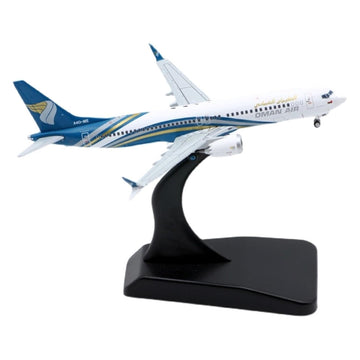 Oman Air B787 Aeroplane Diecast Model 20 CM