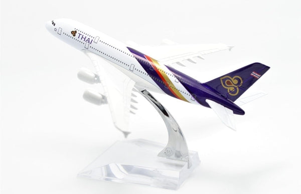 Thai B747 Aeroplane Diecast Model 16 CM
