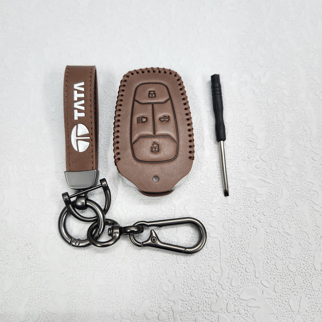 Tata Harrier/Nexon/Safari Luxury Pure Handmade Oilwax Leather Keycase with Logo, Caption, Hook, and Chain