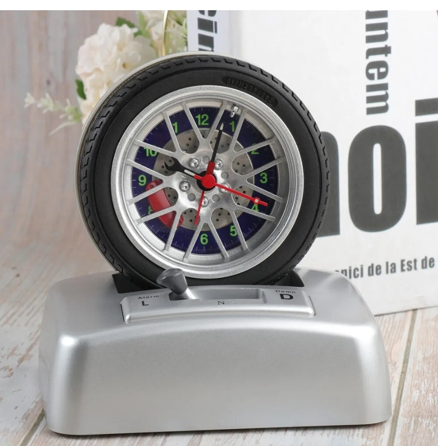 Non Ticking Tyre Shape Metal Alarm Clock