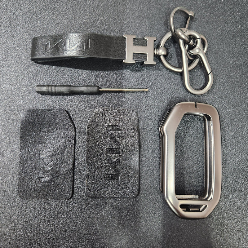 Kia Facelift (Keyless 4 Button Key) Luxury Metal Alloy Leather Keycase with Holder & Rope Chain