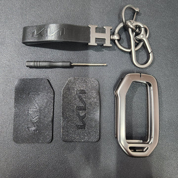 Kia Facelift (Keyless 4 Button Key) Luxury Metal Alloy Leather Keycase with Holder & Rope Chain