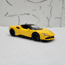 Load image into Gallery viewer, Ferrari Metal Diecast Car 1:32 (14x5 cm)