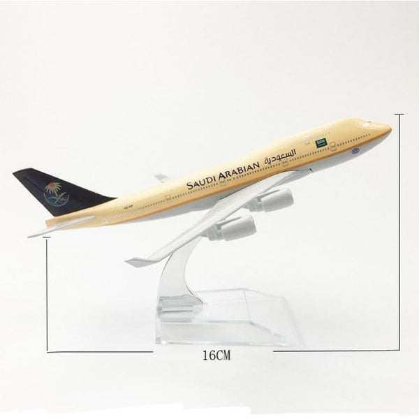 Saudi Airlines B747 Aeroplane Diecast Model 16 CM