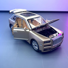 Load image into Gallery viewer, Rolls Royce Cullinan Metal Diecast Car