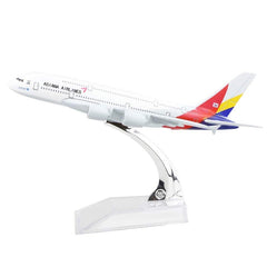 Asiana A380 Aeroplane Diecast Model 16 CM