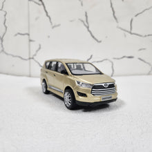 Load image into Gallery viewer, Crysta Model Car