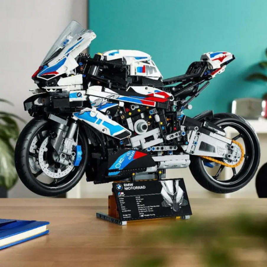 BMW M1000RR Technique Version 1920Pcs, 1:5 Scale Building Blocks Bike