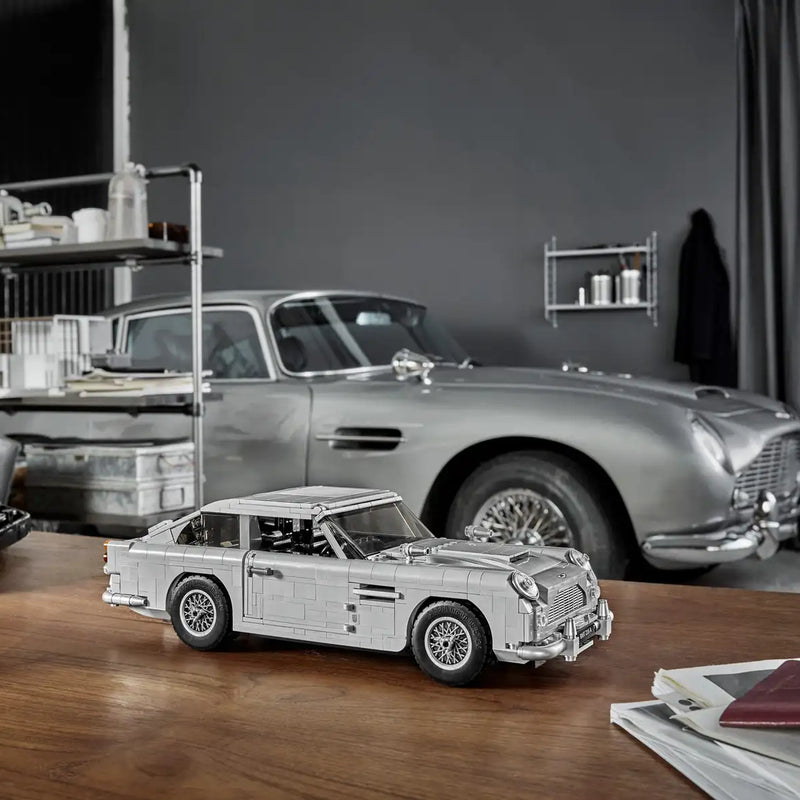 James Bond Aston Martin DB5 1295Pcs, Building Blocks Car