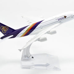Thai B747 Aeroplane Diecast Model 16 CM