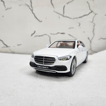 Load image into Gallery viewer, Mercedes S Class S600L White Metal Diecast Car 1:22 (20x8 cm)