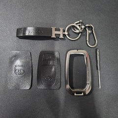Innova Crysta New Key Metal Alloy Leather Keycase with Holder & Rope Chain