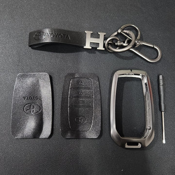 Fortuner/Hycross New Key Metal Alloy Leather Keycase with Holder & Rope Chain