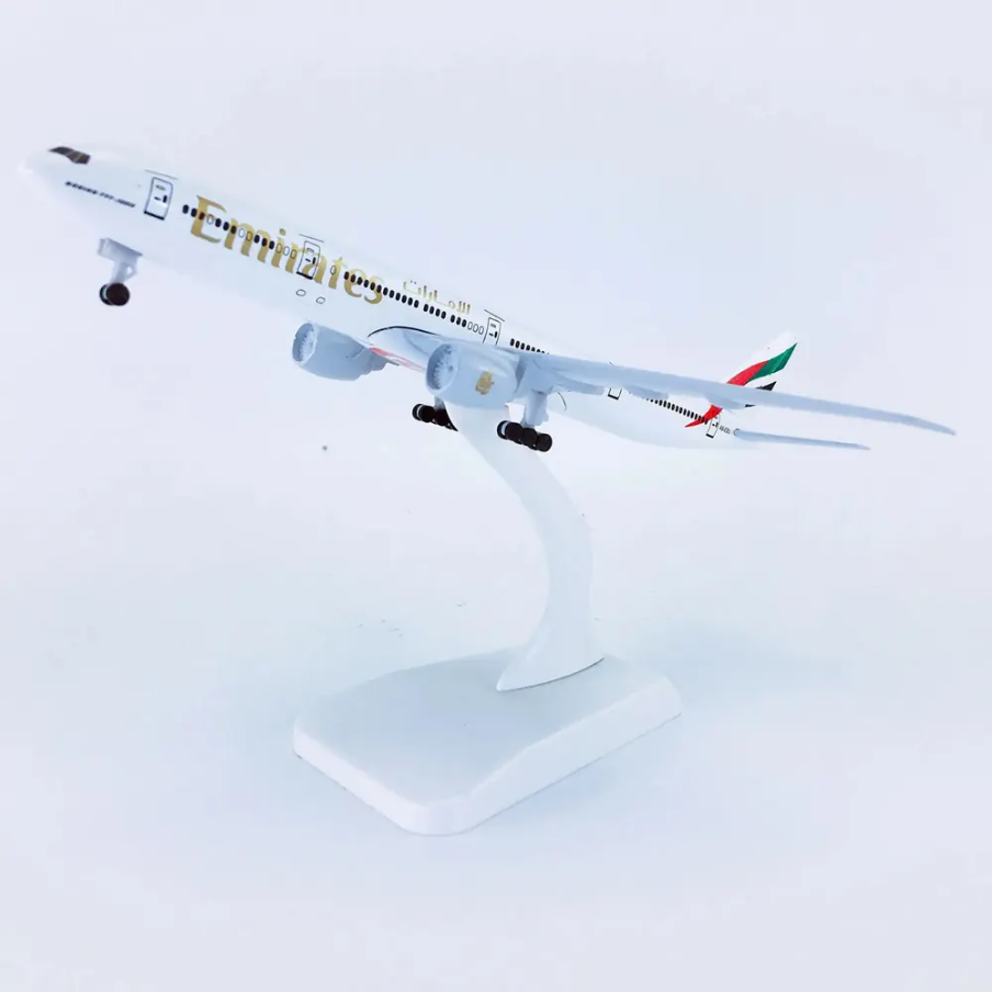 Emirates B777 Aeroplane Diecast Model 20 CM
