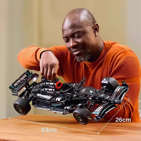 Mercedes AMG F1W14 Technique Version 1642 Pcs, 1:8 Scale Building Blocks Car