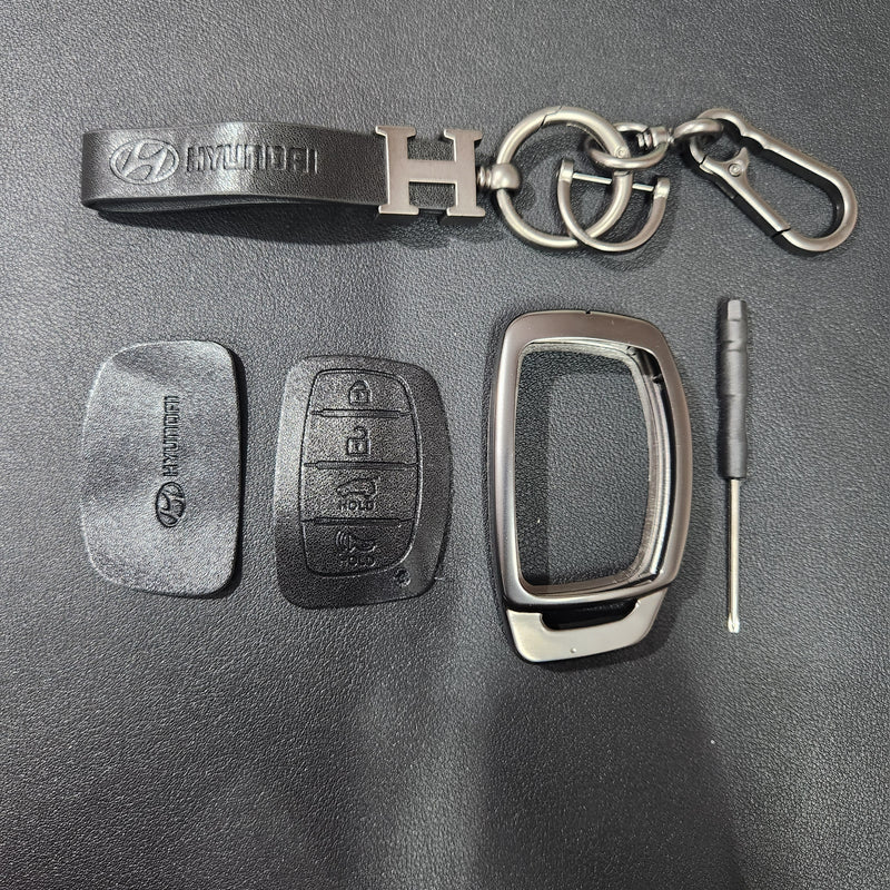Hyundai Creta/Venue/i20 (4 Button Key) Metal Alloy Leather Keycase with Holder & Rope Chain