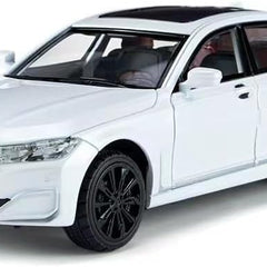 BMW 760 Li Metal Diecast Car 1:24 (20x8 cm)