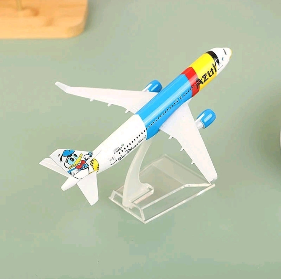 Donald Duck A320 Aeroplane Diecast Model 16 CM