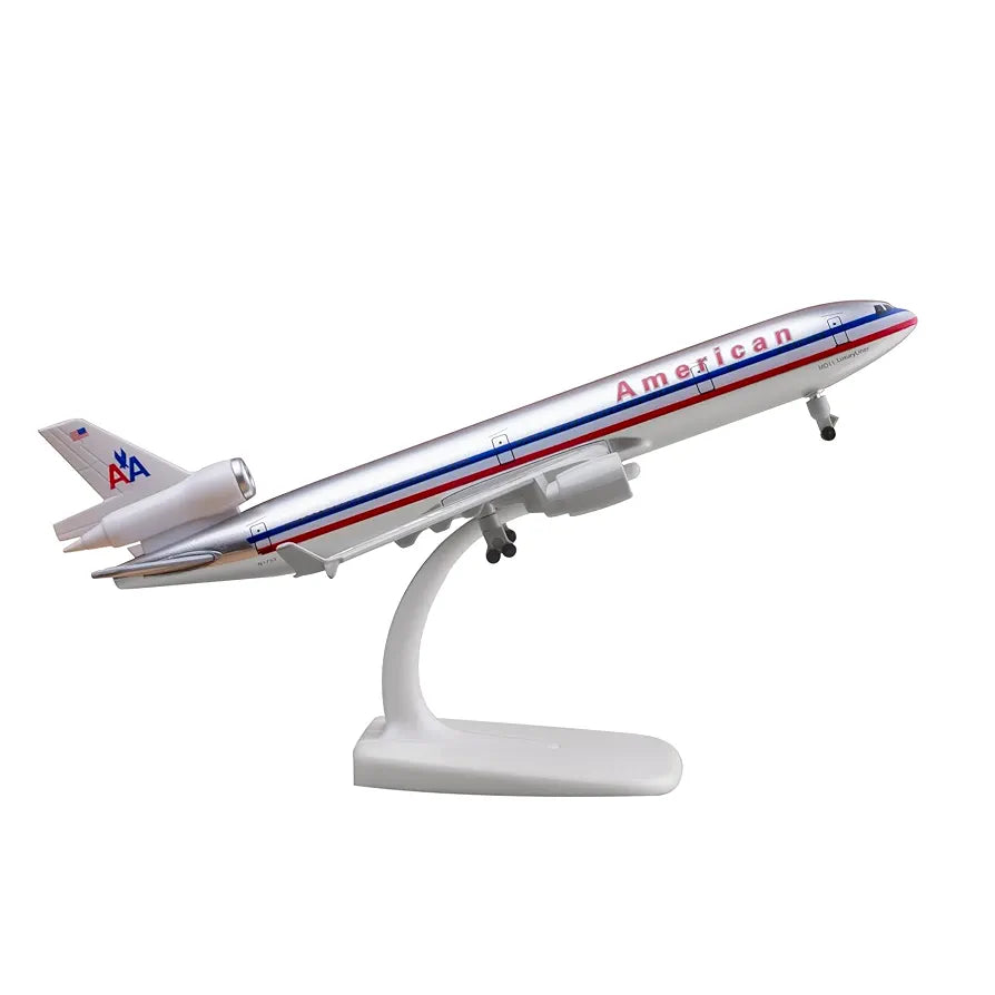 American MD-11 Aeroplane Diecast Model 20 CM