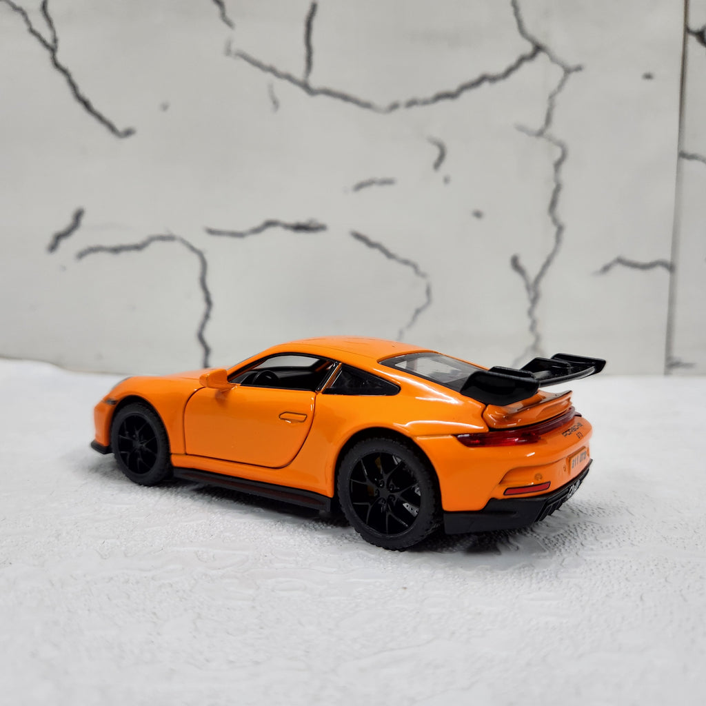 Porsche Metal Diecast Car 1:32 (14x5 cm)